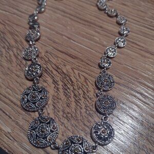 Napier necklace silver tone 16 inches plus 2 inch extender, lobster clasp
